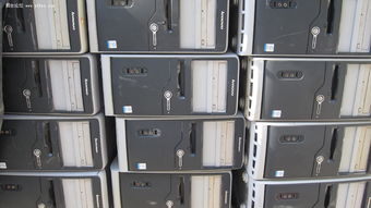 联想启天M2400高性能主机搭配新款显示器，打造高效办公解决方案